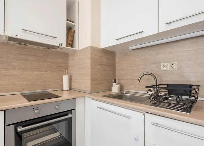 Varna Beach Apartment Апартамент